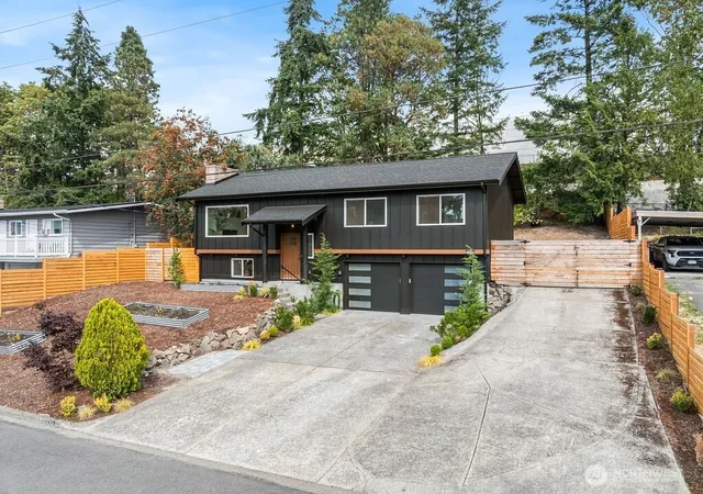Photo 2 of Sale Pending at 21246 15th Avenue S, Des Moines, WA 98198 | MLS# NWM2567745 | Listing updated on 2026-09-26