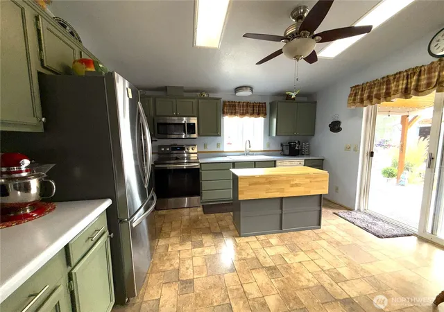 Photo 3 of Manufactured home for sale at 13 Cloudia Ln, Republic, WA 99166 | MLS# NWM2567756 | Listing updated on 2026-09-23