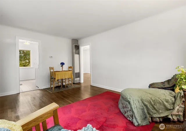 Photo 4 of Single family home for sale at 921 SW 102nd Street, Seattle, WA 98146 | MLS# NWM2567760 | Listing updated on 2026-09-23