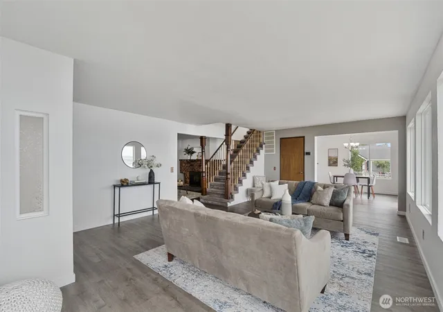 Photo 4 of Single family home for sale at 2485 Beach Dr E, Port Orchard, WA 98366 | MLS# NWM2567761 | Listing updated on 2026-10-01