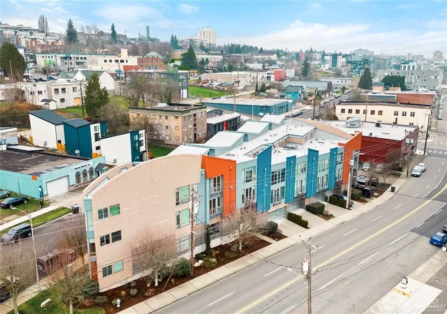Photo 1 of Townhouse for sale at 2520 Jefferson Ave #L, Tacoma, WA 98402 | MLS# NWM2567776 | Listing updated on 2026-10-01