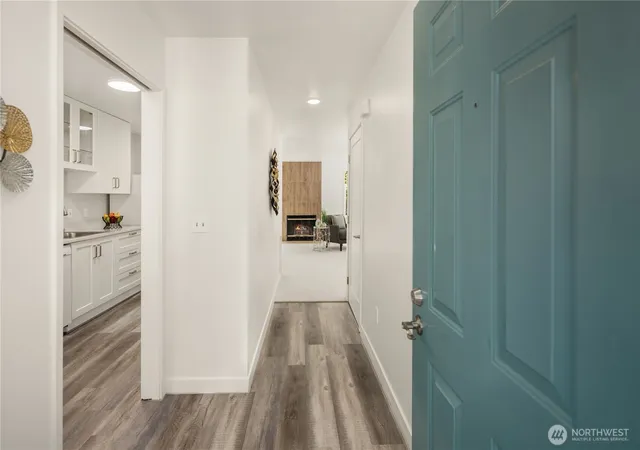Photo 2 of Sale Pending at 4215 223rd Pl Se #2084, Issaquah, WA 98029 | MLS# NWM2567794 | Listing updated on 2026-09-25