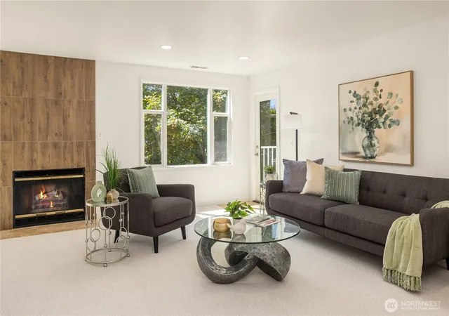 Photo 3 of Sale Pending at 4215 223rd Pl Se #2084, Issaquah, WA 98029 | MLS# NWM2567794 | Listing updated on 2026-09-25