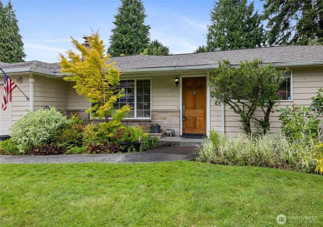 Photo 3 of Single family home for sale at 7215 25th Street W, Tacoma, WA 98466 | MLS# NWM2567802 | Listing updated on 2026-09-29