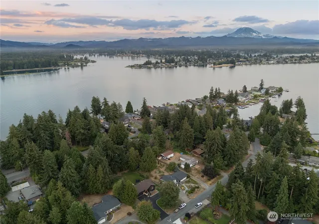 Photo 3 of Contingent at 2207 186th Avenue E, Lake Tapps, WA 98391 | MLS# NWM2567807 | Listing updated on 2026-09-23