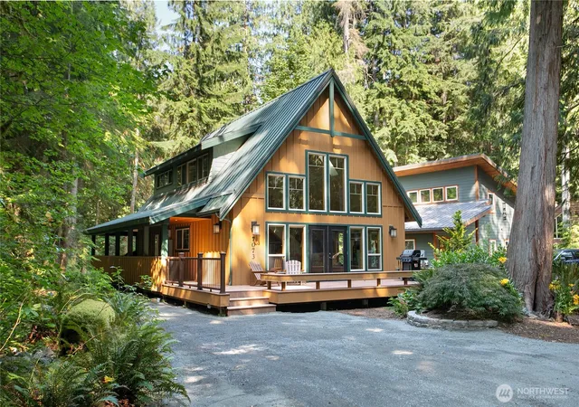 Photo 1 of Single family home for sale at 7073 Rainier Way, Deming, WA 98244 | MLS# NWM2567815 | Listing updated on 2026-09-23