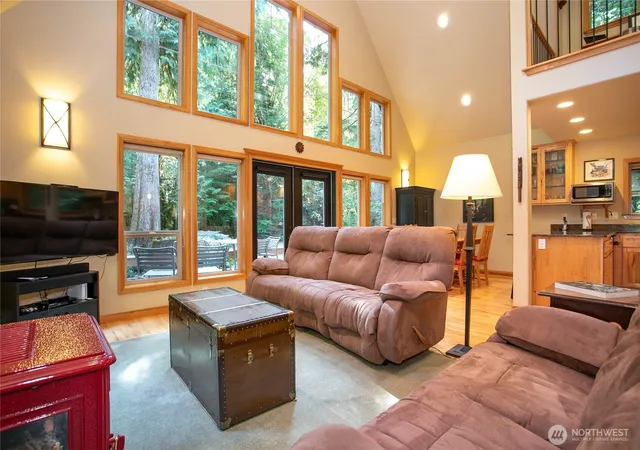 Photo 4 of Single family home for sale at 7073 Rainier Way, Deming, WA 98244 | MLS# NWM2567815 | Listing updated on 2026-09-23