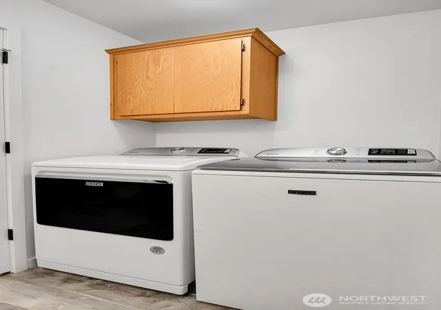 Photo 4 of House for sale at 3115 York Rd, Everett, WA 98204 | MLS# NWM2567840 | Listing updated on 2026-09-23