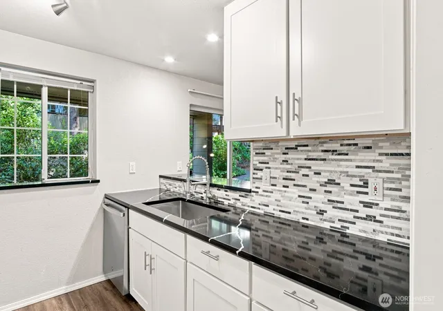 Photo 3 of Condo for sale at 15433 Country Clb Dr #E103, Mill Creek, WA 98012 | MLS# NWM2567847 | Listing updated on 2026-10-02