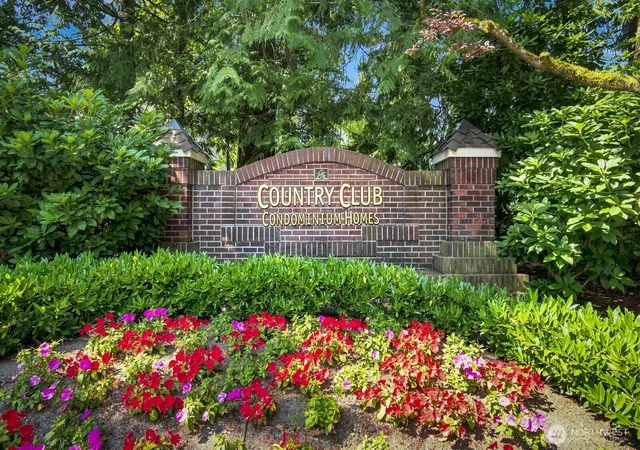 Condo for sale at 15433 Country Clb Dr #E103, Mill Creek, WA 98012 | MLS# NWM2567847