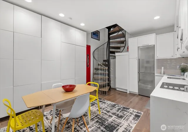 Photo 4 of Townhouse for sale at 1116 13th Avenue #D, Seattle, WA 98122 | MLS# NWM2567848 | Listing updated on 2026-09-23