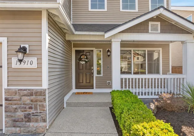Photo 1 of Single family home for sale at 13910 174th Street Ct E, Puyallup, WA 98374 | MLS# NWM2567872 | Listing updated on 2026-10-17