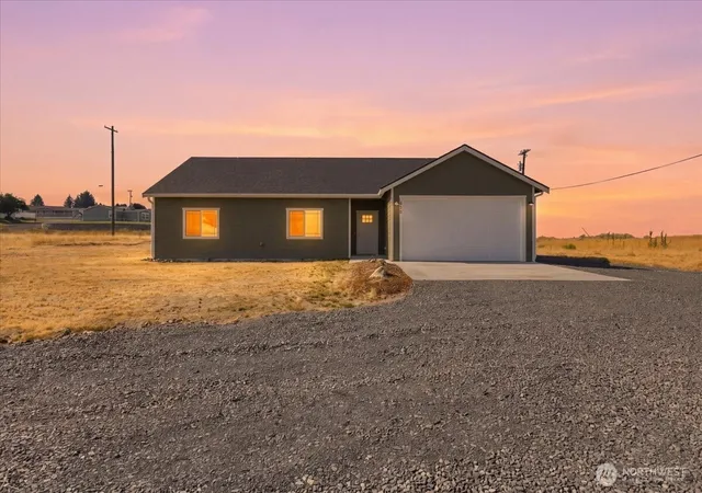 Photo 3 of Single family home for sale at 620 Sw Regent Ave, Wilbur, WA 99185 | MLS# NWM2567902 | Listing updated on 2026-09-23