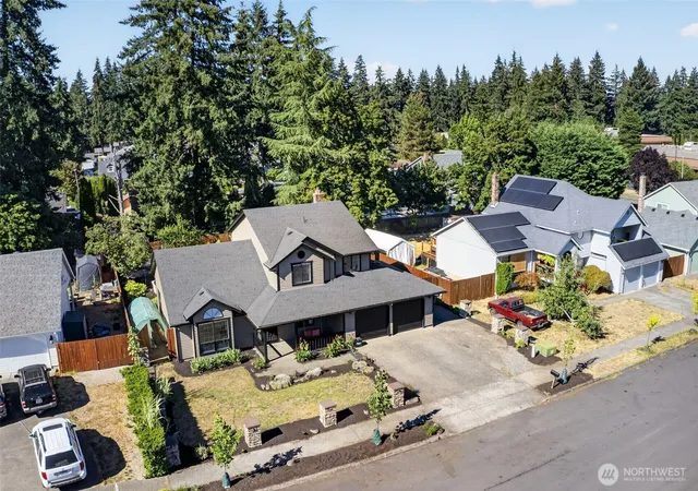 Photo 3 of Single family home for sale at 14002 NE 7th Circle, Vancouver, WA 98684 | MLS# NWM2567934 | Listing updated on 2026-09-30