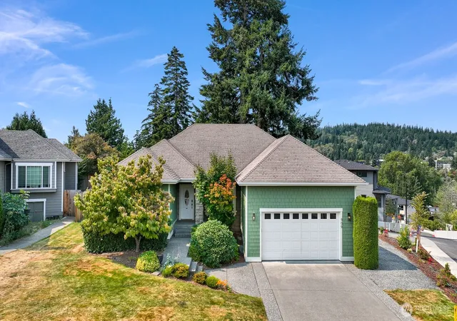 Photo 1 of Sale Pending at 909 Nevada St, Bellingham, WA 98229 | MLS# NWM2567946 | Listing updated on 2026-09-28