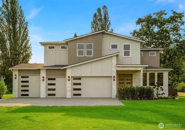 Photo 1 of Single family home for sale at 19810 Broadway Ave, Snohomish, WA 98296 | MLS# NWM2567950 | Listing updated on 2026-09-23