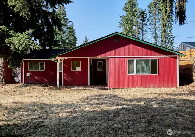 Photo 2 of Single family home for sale at 835 Sw 306th Street, Federal Way, WA 98023 | MLS# NWM2567952 | Listing updated on 2026-09-22