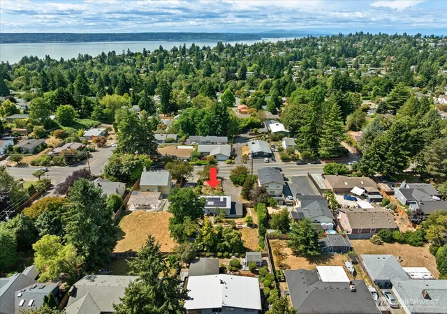 Photo 33 of Sale Pending at 11044 26th Avenue SW, Seattle, WA 98146 | MLS# NWM2567954 | Listing updated on 2026-10-10