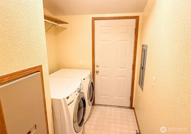 Photo 4 of Manufactured home for sale at 106 Cape George Rd, Port Townsend, WA 98368 | MLS# NWM2567958 | Listing updated on 2026-09-30