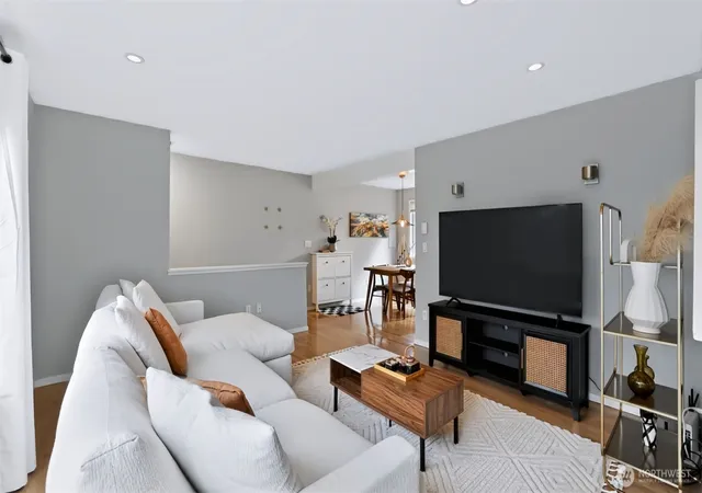 Photo 3 of Townhouse for sale at 12523 SE 30th Street #2523, Bellevue, WA 98005 | MLS# NWM2567959 | Listing updated on 2026-10-03