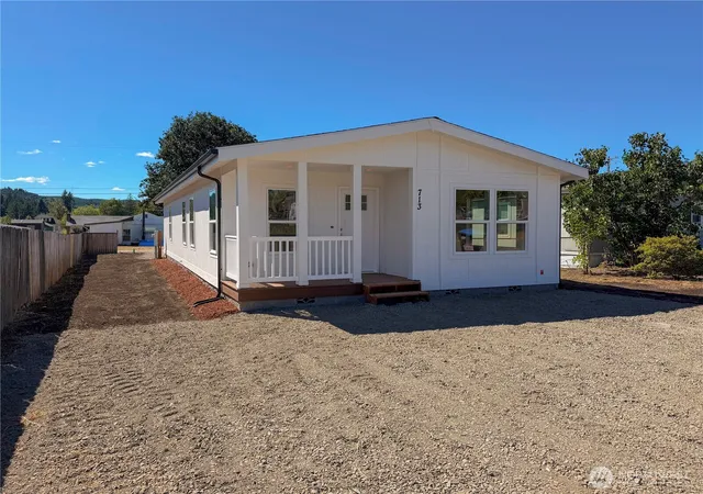 Photo 1 of Manufactured home for sale at 713 B St, Vader, WA 98593 | MLS# NWM2568007 | Listing updated on 2026-10-01