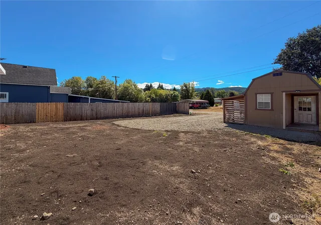 Photo 2 of Manufactured home for sale at 713 B St, Vader, WA 98593 | MLS# NWM2568007 | Listing updated on 2026-10-01