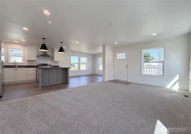 Photo 3 of Manufactured home for sale at 713 B St, Vader, WA 98593 | MLS# NWM2568007 | Listing updated on 2026-10-01