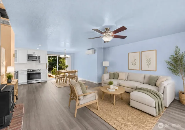 Photo 4 of Single family home for sale at 1961 NE 9th Avenue, Oak Harbor, WA 98277 | MLS# NWM2568008 | Listing updated on 2026-09-24