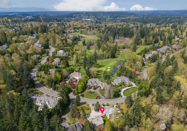 Photo 3 of Single family home for sale at 818 Windsor Dr SE, Sammamish, WA 98074 | MLS# NWM2568029 | Listing updated on 2026-09-23
