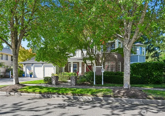 Photo 1 of Single family home for sale at 2331 Olympia Ave Ne, Renton, WA 98056 | MLS# NWM2568032 | Listing updated on 2026-10-02