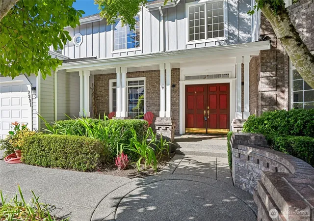 Photo 2 of Single family home for sale at 2331 Olympia Ave Ne, Renton, WA 98056 | MLS# NWM2568032 | Listing updated on 2026-10-02