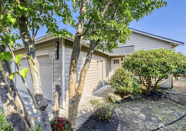 Photo 2 of Sale Pending at 2812 179th Place Ne #243, Marysville, WA 98271 | MLS# NWM2568038 | Listing updated on 2026-09-25