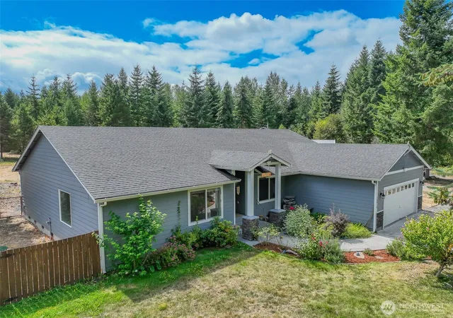 Photo 2 of Single family home for sale at 13915 Tomcat Ln Se, Yelm, WA 98597 | MLS# NWM2568069 | Listing updated on 2026-09-22
