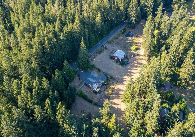 Photo 3 of Sale Pending at 5985 Coles Rd, Langley, WA 98260 | MLS# NWM2568095 | Listing updated on 2026-09-25