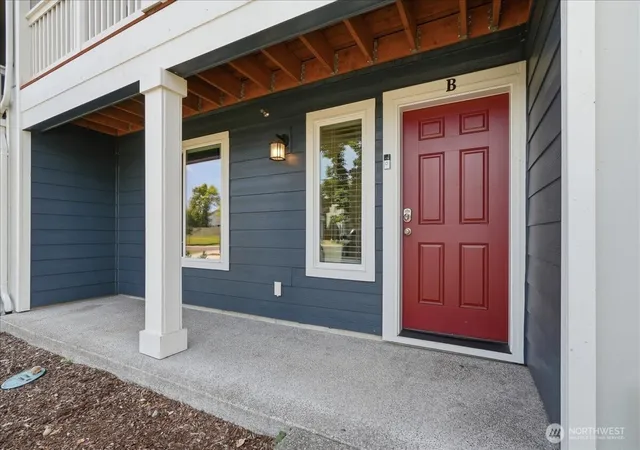 Photo 2 of Condo for sale at 3244 Juno Ct Ne #B, Lacey, WA 98516 | MLS# NWM2568099 | Listing updated on 2026-09-23