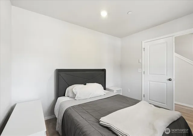 Photo 4 of Condo for sale at 3244 Juno Ct NE #B, Lacey, WA 98516 | MLS# NWM2568099 | Listing updated on 2026-09-23
