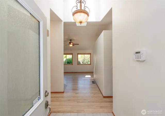 Photo 3 of Single family home for sale at 716 S North St, Port Angeles, WA 98363 | MLS# NWM2568111 | Listing updated on 2026-09-23