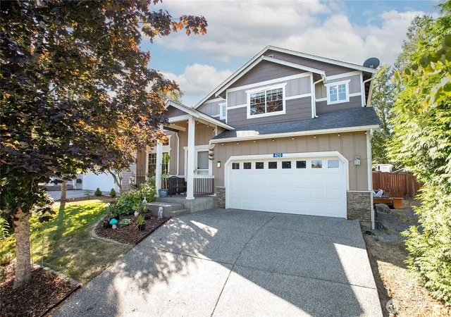 Photo 1 of Single family home for sale at 420 Barry Loop, Mount Vernon, WA 98274 | MLS# NWM2568124 | Listing updated on 2026-09-23