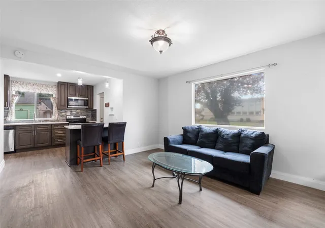 Photo 3 of Single family home for sale at 1504 8th Avenue, Longview, WA 98632 | MLS# NWM2568132 | Listing updated on 2026-10-23