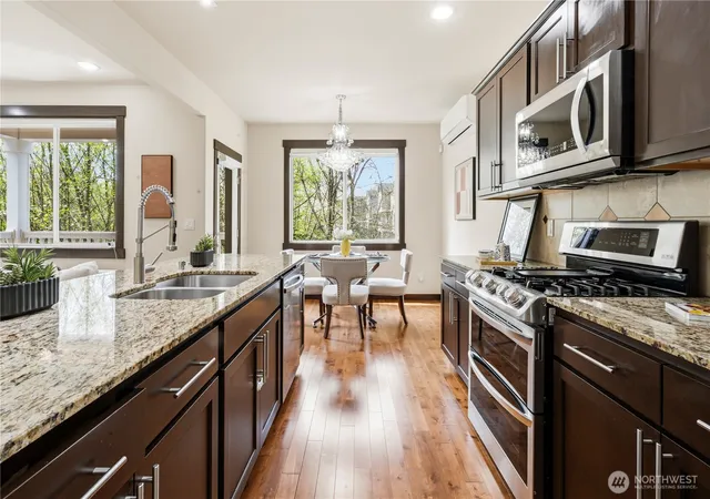 Photo 4 of Townhouse for sale at 14504 17th Avenue W, Lynnwood, WA 98087 | MLS# NWM2568152 | Listing updated on 2026-09-25