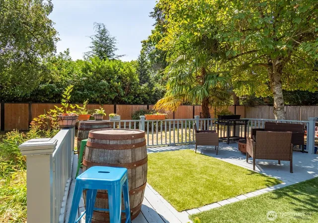 Photo 2 of Single family home for sale at 1331 N 121st Street, Seattle, WA 98133 | MLS# NWM2568153 | Listing updated on 2026-10-22