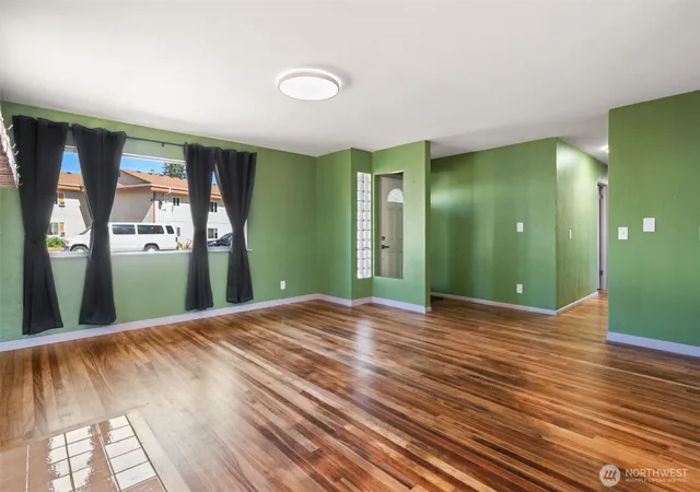 Photo 3 of Sale Pending at 2015 Adams St, Shelton, WA 98584 | MLS# NWM2568154 | Listing updated on 2026-09-25