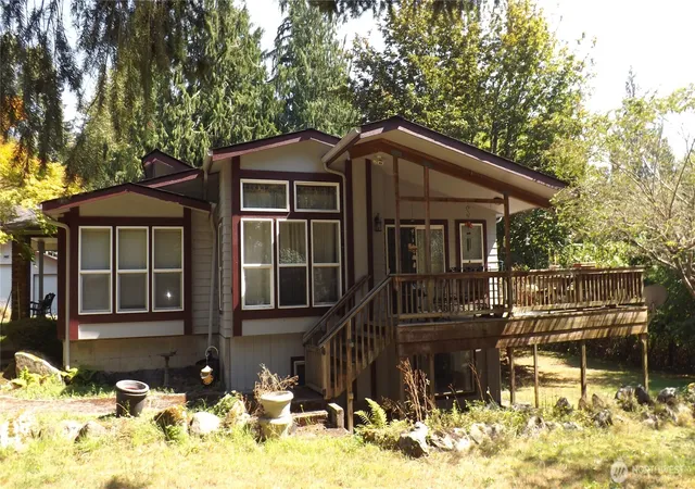 Photo 4 of Manufactured home for sale at 26204 Helmick Rd, Sedro Woolley, WA 98284 | MLS# NWM2568161 | Listing updated on 2026-09-23