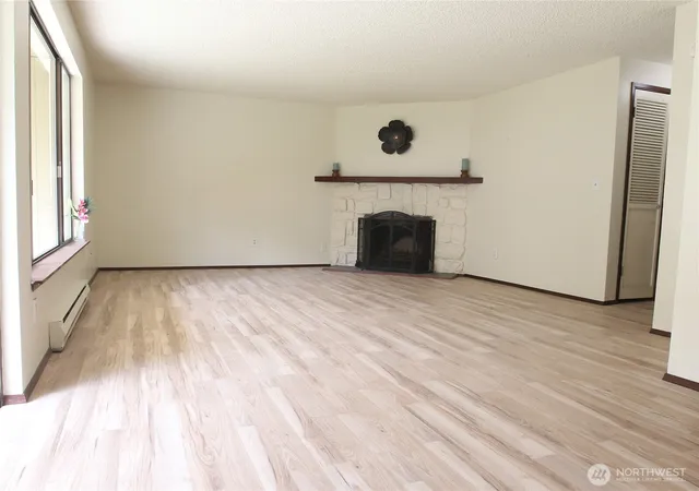 Photo 2 of Condo for sale at 26425 Pennsylvania Ave Ne #34, Kingston, WA 98346 | MLS# NWM2568162 | Listing updated on 2026-09-23