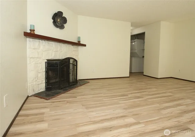 Photo 4 of Condo for sale at 26425 Pennsylvania Ave NE #34, Kingston, WA 98346 | MLS# NWM2568162 | Listing updated on 2026-09-23