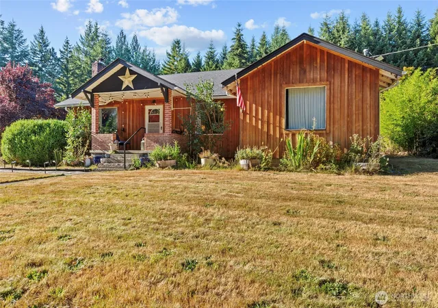 Photo 3 of Single family home for sale at 342 Chilvers Rd, Chehalis, WA 98532 | MLS# NWM2568163 | Listing updated on 2026-10-10