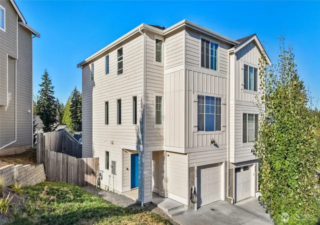Photo 1 of Sale Pending at 934 Nw Highgarden Dr, Bremerton, WA 98311 | MLS# NWM2568171 | Listing updated on 2026-09-22