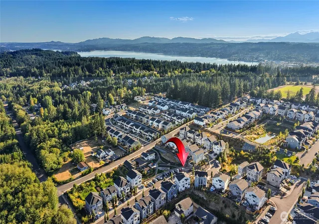 Photo 3 of Sale Pending at 934 Nw Highgarden Dr, Bremerton, WA 98311 | MLS# NWM2568171 | Listing updated on 2026-09-22
