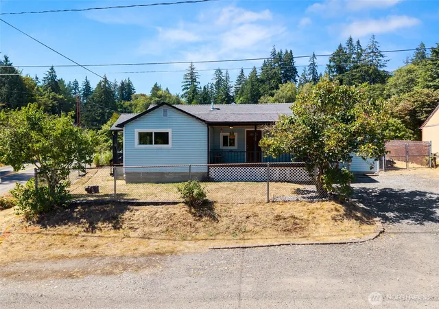 Photo 2 of Single family home for sale at 1159 Hazel Ave Nw, Bremerton, WA 98312 | MLS# NWM2568174 | Listing updated on 2026-09-30