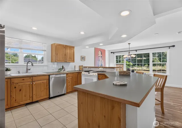 Photo 4 of Sale Pending at 3218 Division St, Enumclaw, WA 98022 | MLS# NWM2568204 | Listing updated on 2026-09-23